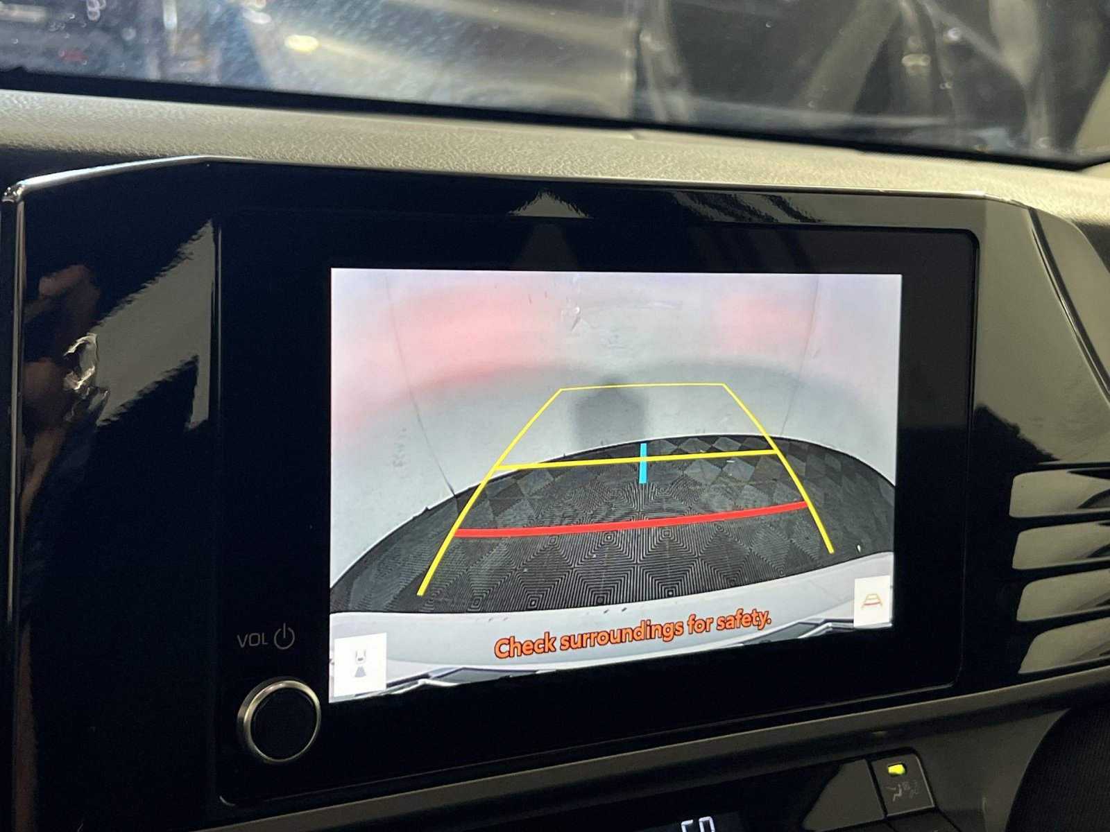 Used 2025 Toyota Camry LE FWD image 19