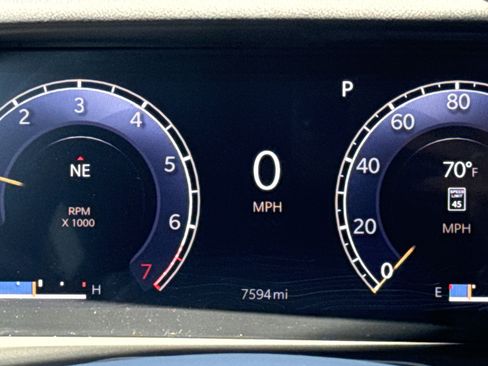 Used 2024 Jeep Grand Cherokee Summit w/ Adv Protech Group IV image 17