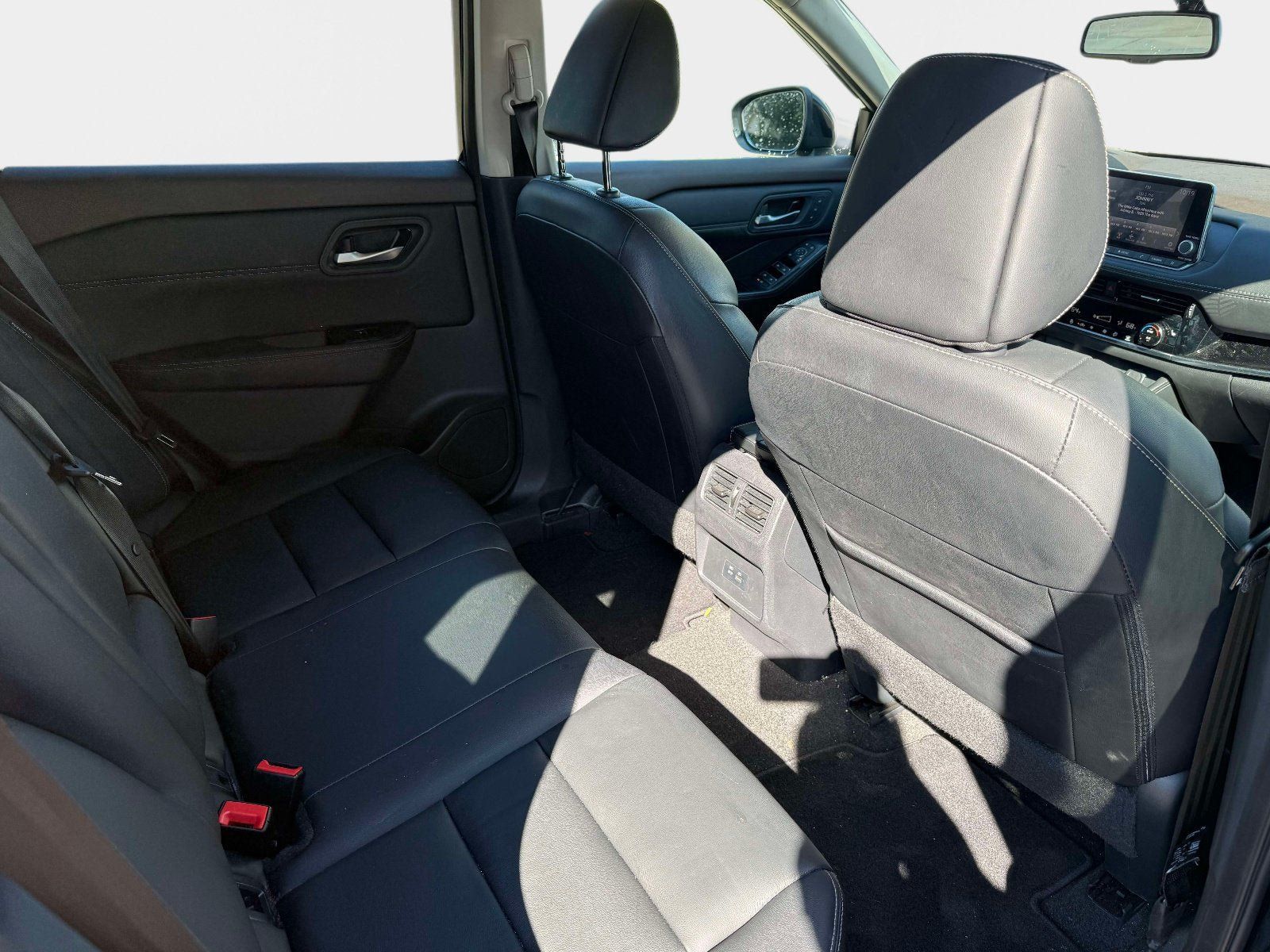 Certified 2023 Nissan Rogue SL FWD image 12