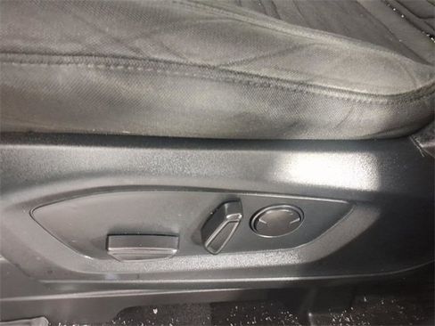 Used 2020 Ford Explorer XLT w/ Class III Trailer Tow Package image 14