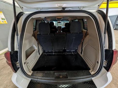Used 2016 Dodge Grand Caravan SE w/ Quick Order Package 29E SE FWD image 24