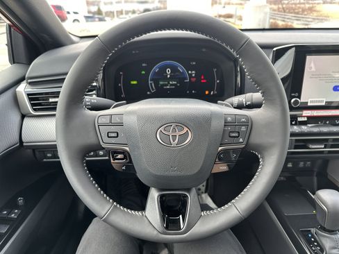 New 2026 Toyota Camry SE w/ Convenience Package image 16