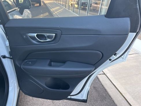 Certified 2025 Volvo XC60 B5 Plus image 12