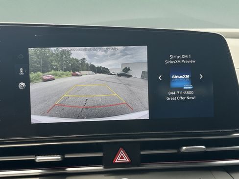 Used 2024 Hyundai Elantra SEL FWD image 13
