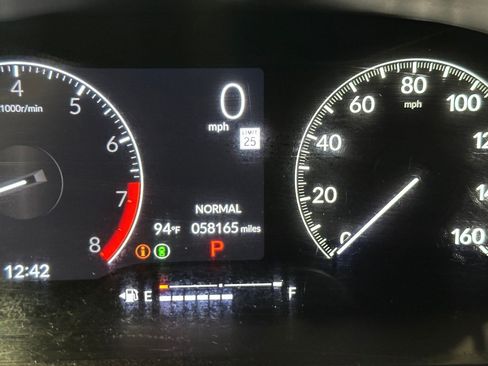 Used 2024 Honda Civic Sport image 3