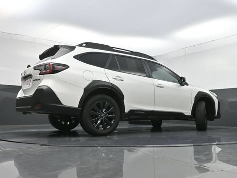 Used 2023 Subaru Outback Onyx Edition AWD/4WD image 29