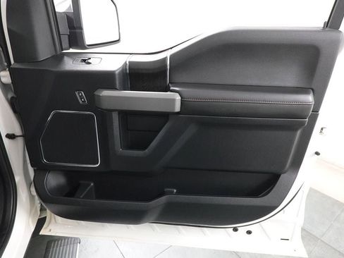 Used 2019 Ford F150 Platinum w/ Equipment Group 701A Luxury AWD/4WD image 34
