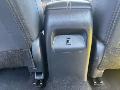 Used 2025 Nissan Sentra SV FWD image 23