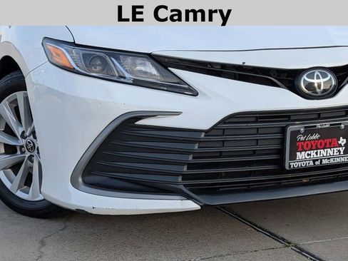 Used 2022 Toyota Camry LE FWD image 3