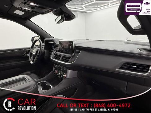 Used 2024 GMC Yukon XL SLT image 51