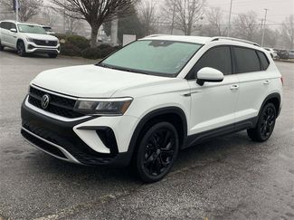 Certified 2023 Volkswagen Taos SE w/ Black Wheel Package video 3