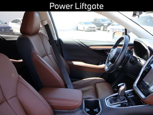 Used 2025 Subaru Outback Touring XT AWD/4WD image 11