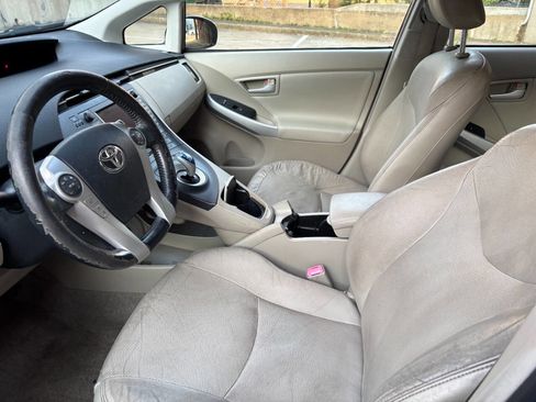 Used 2010 Toyota Prius Two image 11