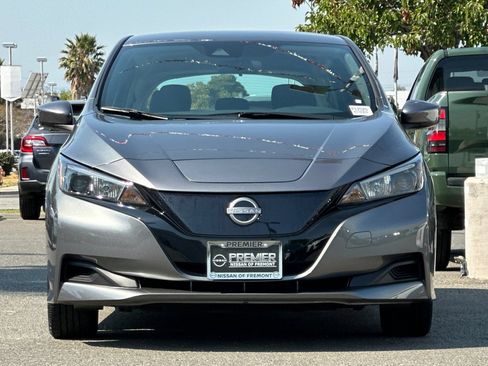 Certified 2025 Nissan Leaf S FWD image 9