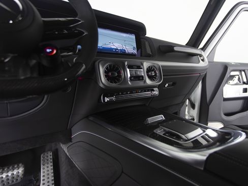 Used 2025 Mercedes-Benz G 63 AMG G 63 AMG image 26