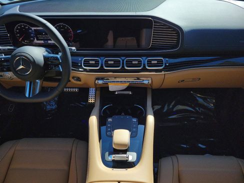New 2026 Mercedes-Benz GLS 450 4MATIC image 20