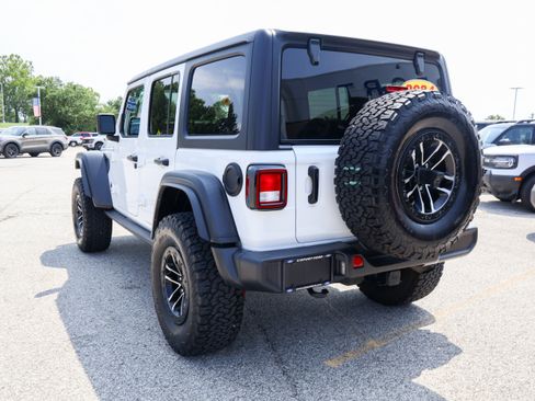 Used 2024 Jeep Wrangler Unlimited Sport AWD/4WD image 3