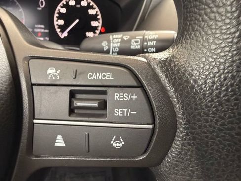 Used 2025 Honda HR-V LX image 29