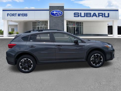 Used 2023 Subaru Crosstrek 2.0i Premium AWD/4WD image 3
