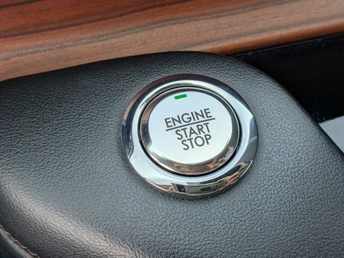 Used 2023 Lincoln Aviator Reserve w/ Equipment Group 201A RWD image 28
