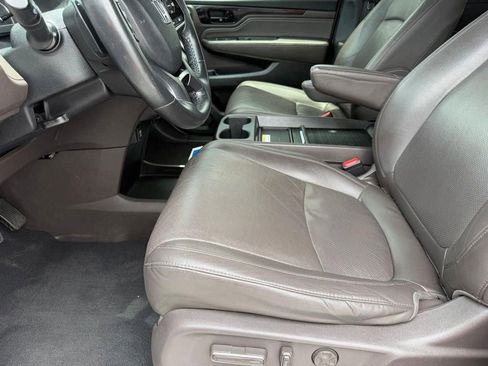 Used 2019 Honda Odyssey Elite image 10
