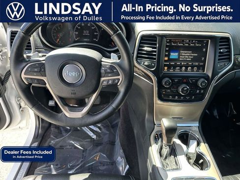 Used 2016 Jeep Grand Cherokee Overland w/ Advanced Technology Group AWD/4WD image 10