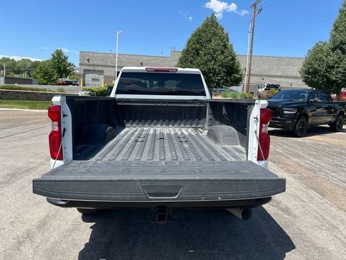Used 2025 Chevrolet Silverado 3500 W/T AWD/4WD image 19