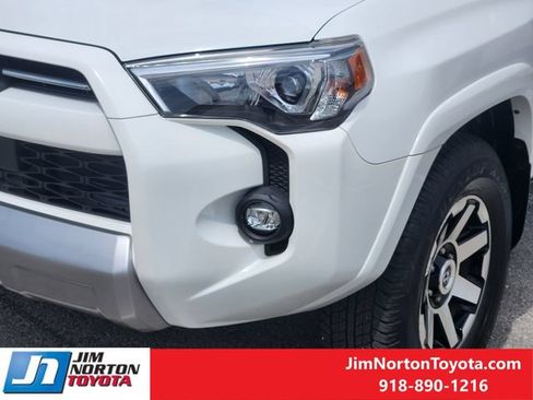 Used 2024 Toyota 4Runner TRD Off-Road Premium w/ Moonroof Package AWD/4WD image 11