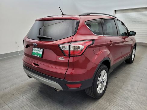 Used 2017 Ford Escape SE w/ Equipment Group 201A FWD image 9