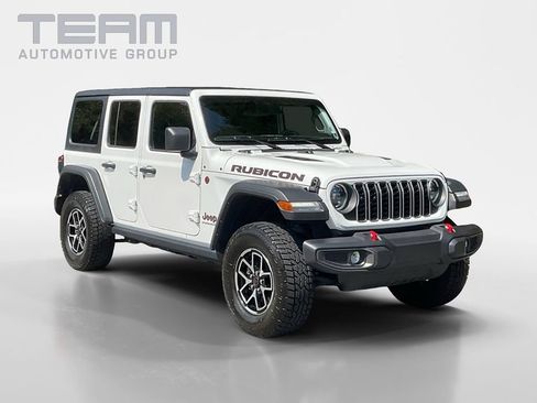 Used 2026 Jeep Wrangler Unlimited Rubicon AWD/4WD image 1