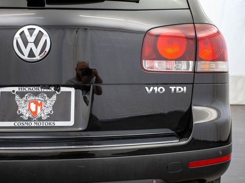 Used 2008 Volkswagen Touareg V10 TDI image 39