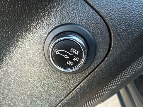 Used 2018 GMC Acadia SLT image 9