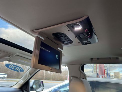 Used 2020 Cadillac Escalade Luxury image 14