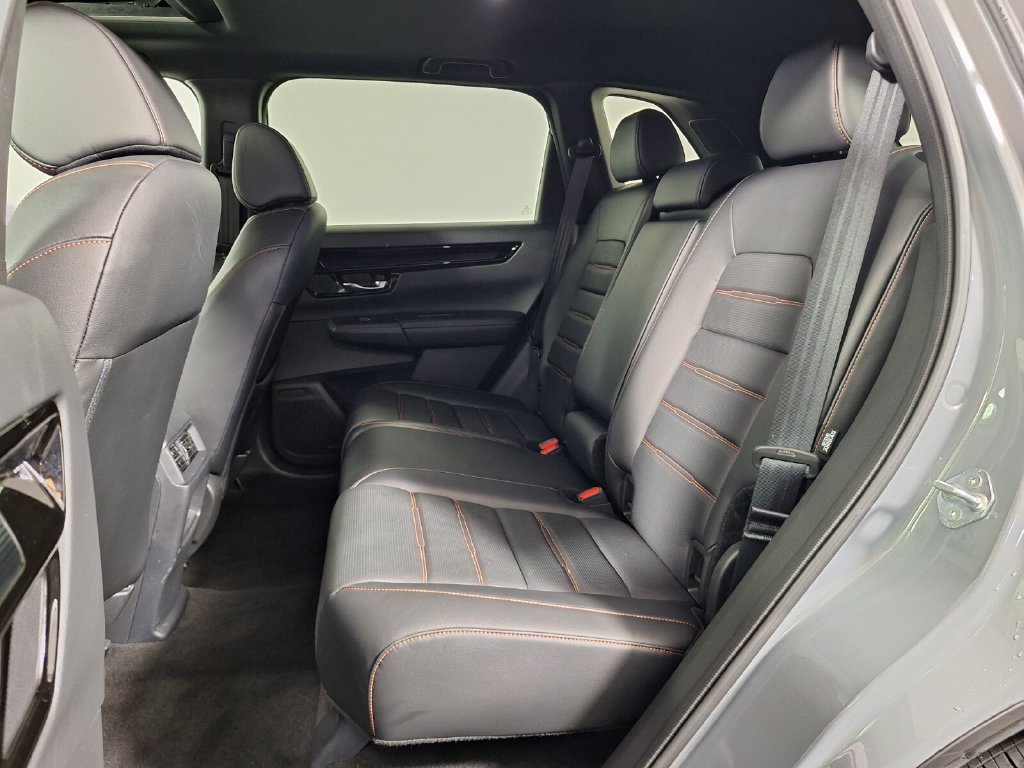 Certified 2025 Honda CR-V Sport Touring image 24