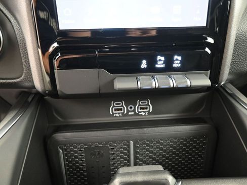 New 2026 RAM 1500 Laramie w/ Sport Appearance Package image 32