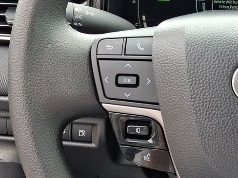 Used 2025 Toyota Camry LE image 22