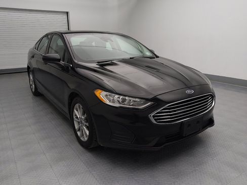 Used 2020 Ford Fusion SE image 13