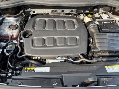 Used 2026 Volkswagen Tiguan SE AWD/4WD image 35