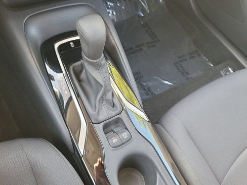 Certified 2022 Toyota Corolla LE FWD image 18
