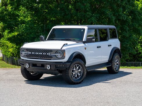 Used 2024 Ford Bronco Badlands AWD/4WD image 1