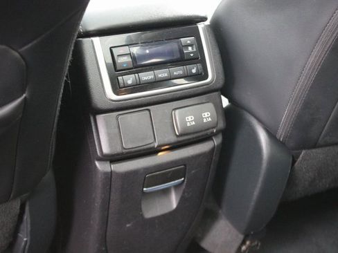 Used 2019 Subaru Ascent Limited image 24