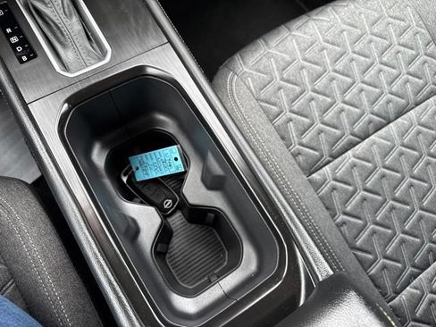 Certified 2025 Nissan Kicks SV AWD/4WD image 63