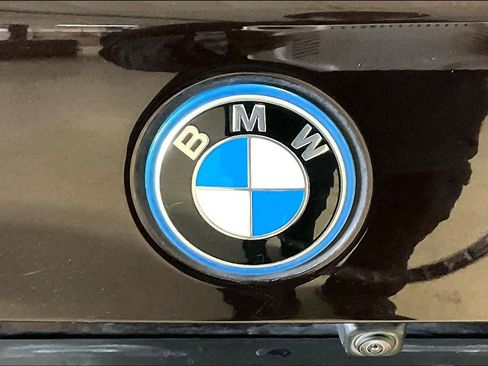 Used 2023 BMW X5 xDrive45e w/ Executive Package image 32