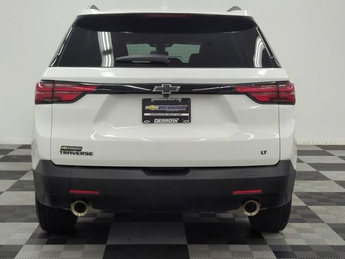 Used 2023 Chevrolet Traverse LT FWD image 6