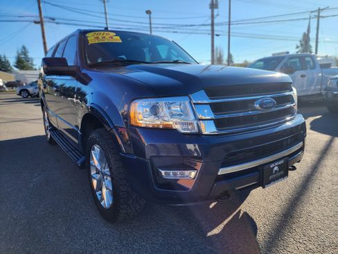 Used 2016 Ford Expedition Limited image 3