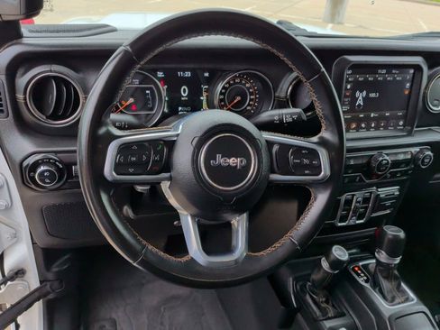 Used 2021 Jeep Gladiator Overland AWD/4WD image 16