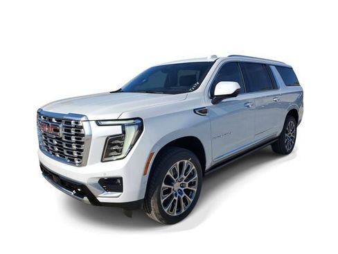 New 2026 GMC Yukon XL Denali w/ Denali Reserve Package AWD/4WD image 3