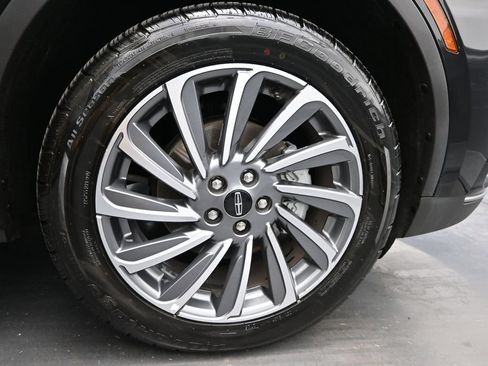 Used 2024 Lincoln Corsair Reserve w/ Equipment Group 201A AWD/4WD image 17