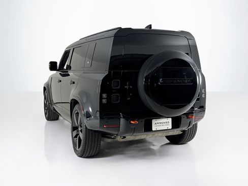 Used 2024 Land Rover Defender 110 X image 3
