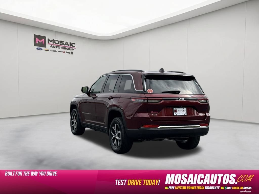Used 2025 Jeep Grand Cherokee Limited w/ Luxury Tech Group II AWD/4WD image 5